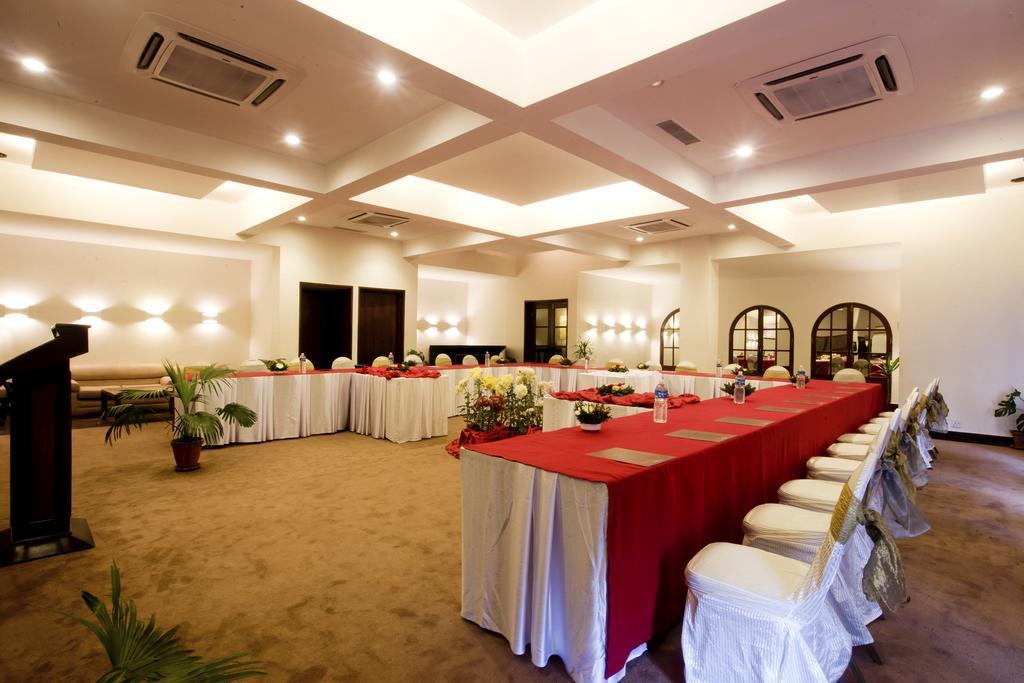 Hotel Shangri-La, Katmandu Zewnętrze zdjęcie