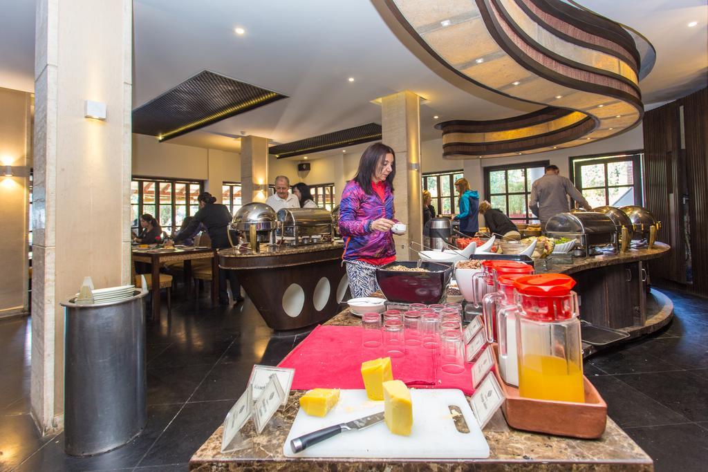 Hotel Shangri-La, Katmandu Zewnętrze zdjęcie