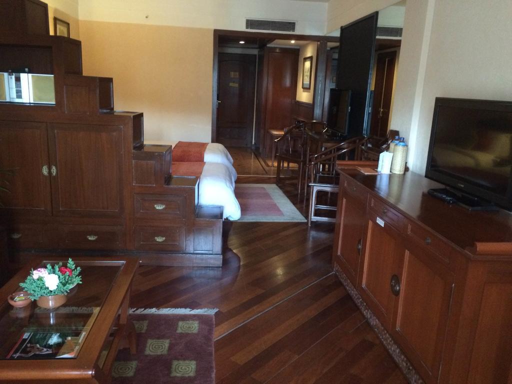 Hotel Shangri-La, Katmandu Zewnętrze zdjęcie