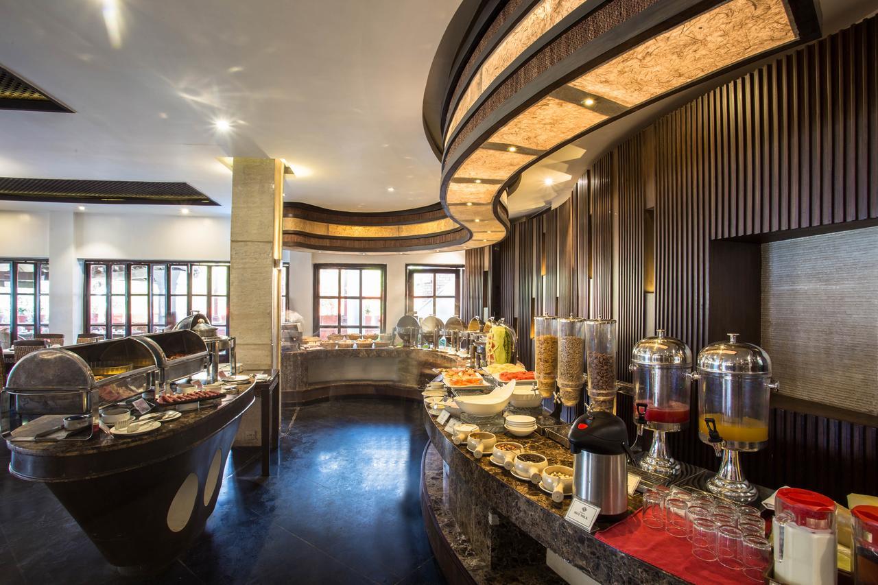 Hotel Shangri-La, Katmandu Zewnętrze zdjęcie
