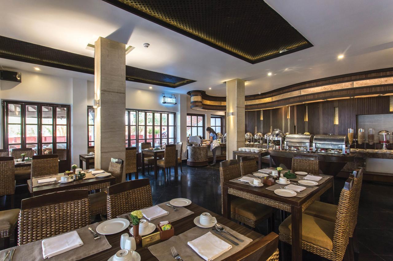 Hotel Shangri-La, Katmandu Zewnętrze zdjęcie