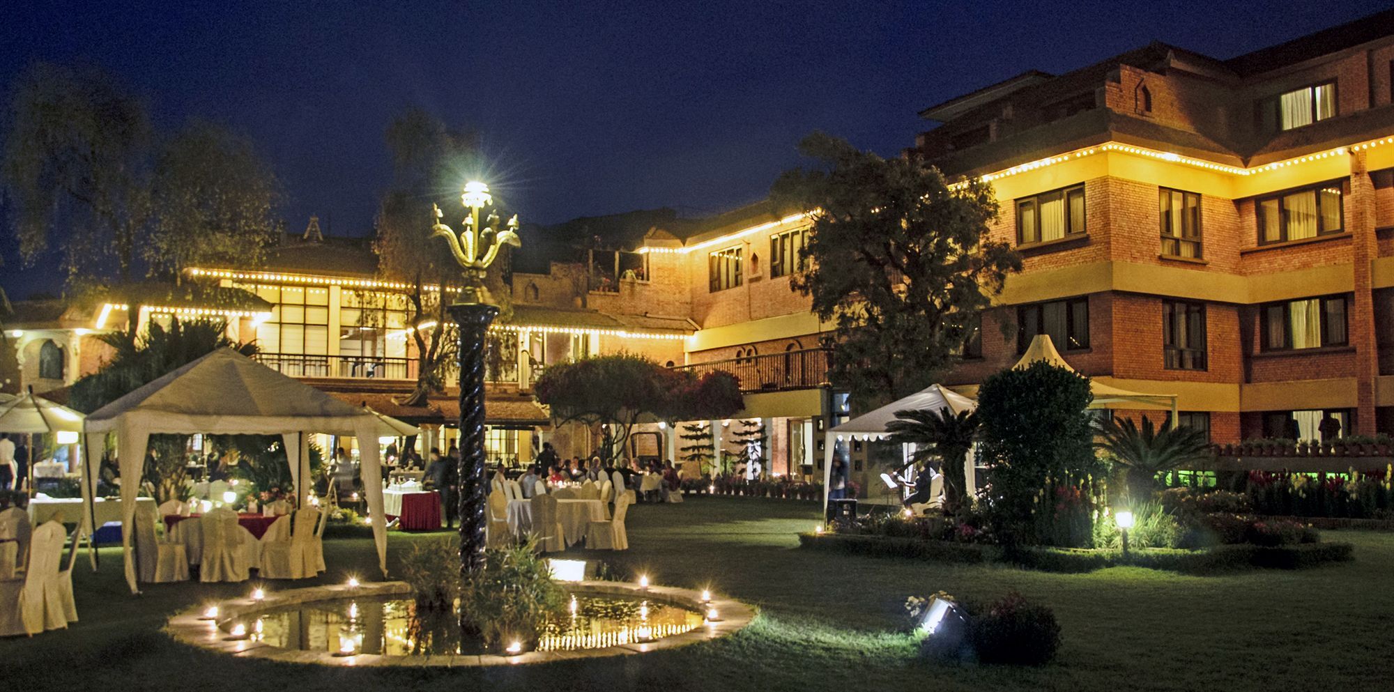 Hotel Shangri-La, Katmandu Zewnętrze zdjęcie